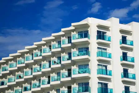 Što nam to spremaju Bitfinex, hotel Hilton i El Salvador?